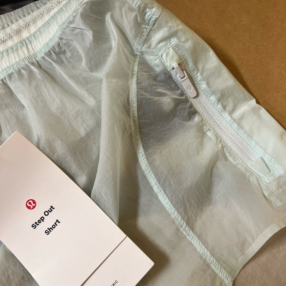 - Lululemon Step Out High-Rise Short 3"